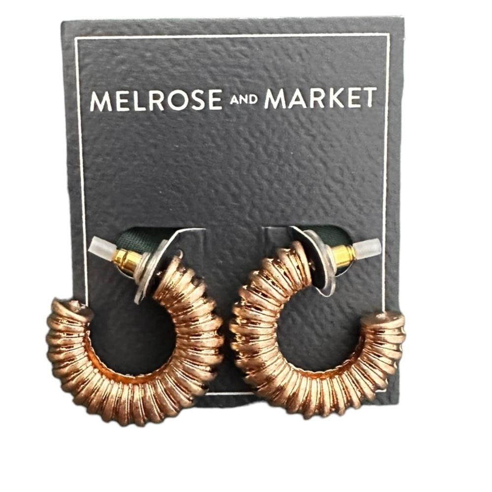 NWT M&M Gold Chunky Hoops CLEARANCE - Picture 1 of 4